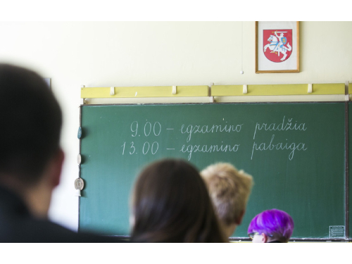 Nuo 2025 metų siūloma nebeorganizuoti rusų užsienio kalbos brandos egzamino